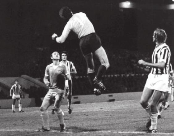 juventus home 1976 to 77 action